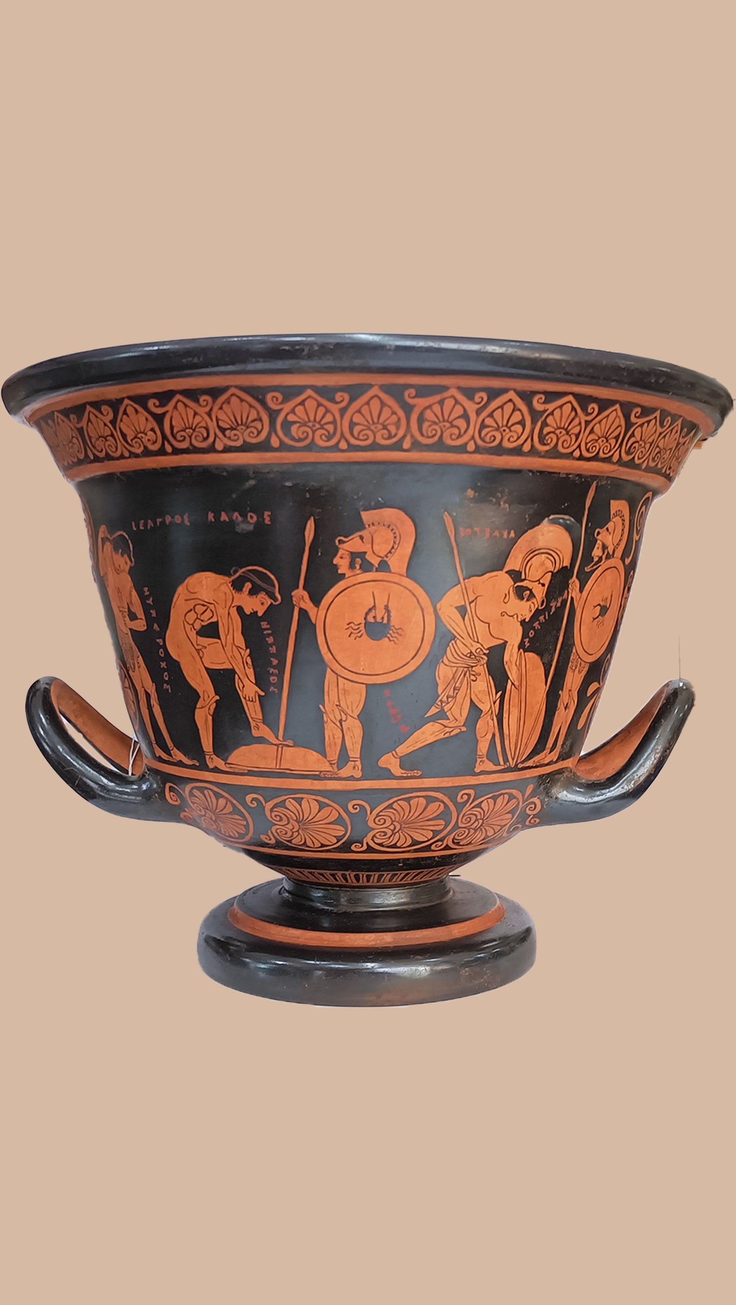 18 - Euphronios Krater