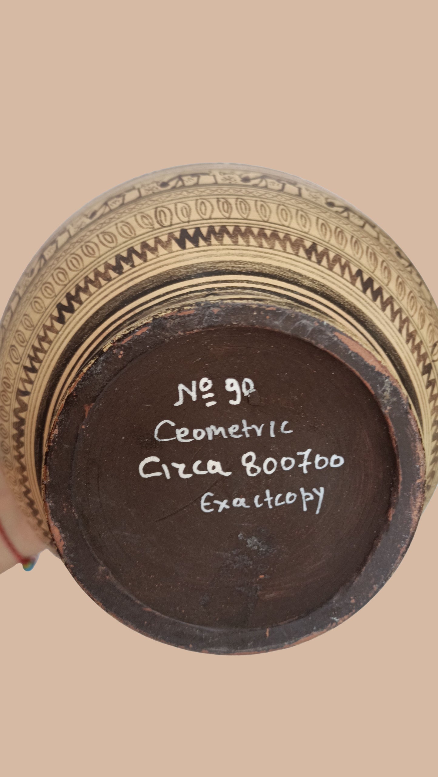 5 - Oinochoe in stile Geometrico