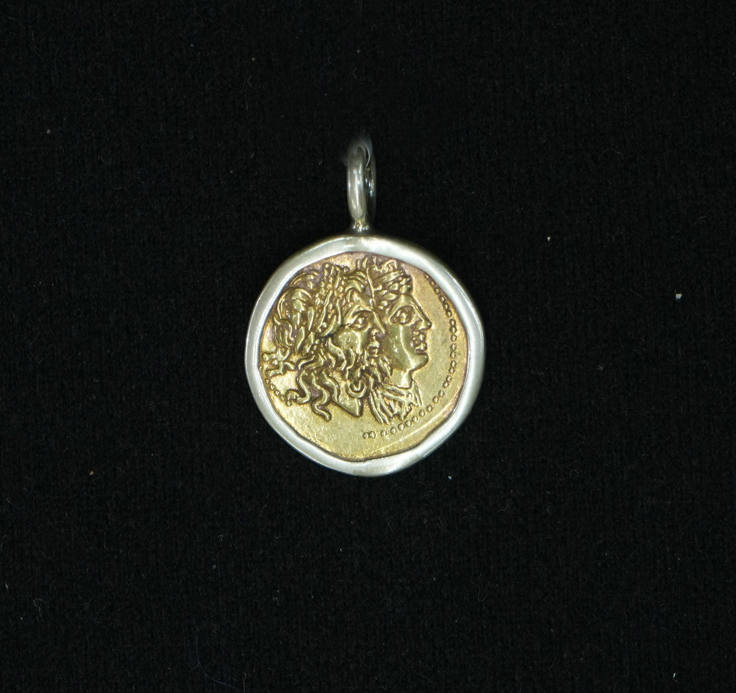 G21 - Greek Pendant