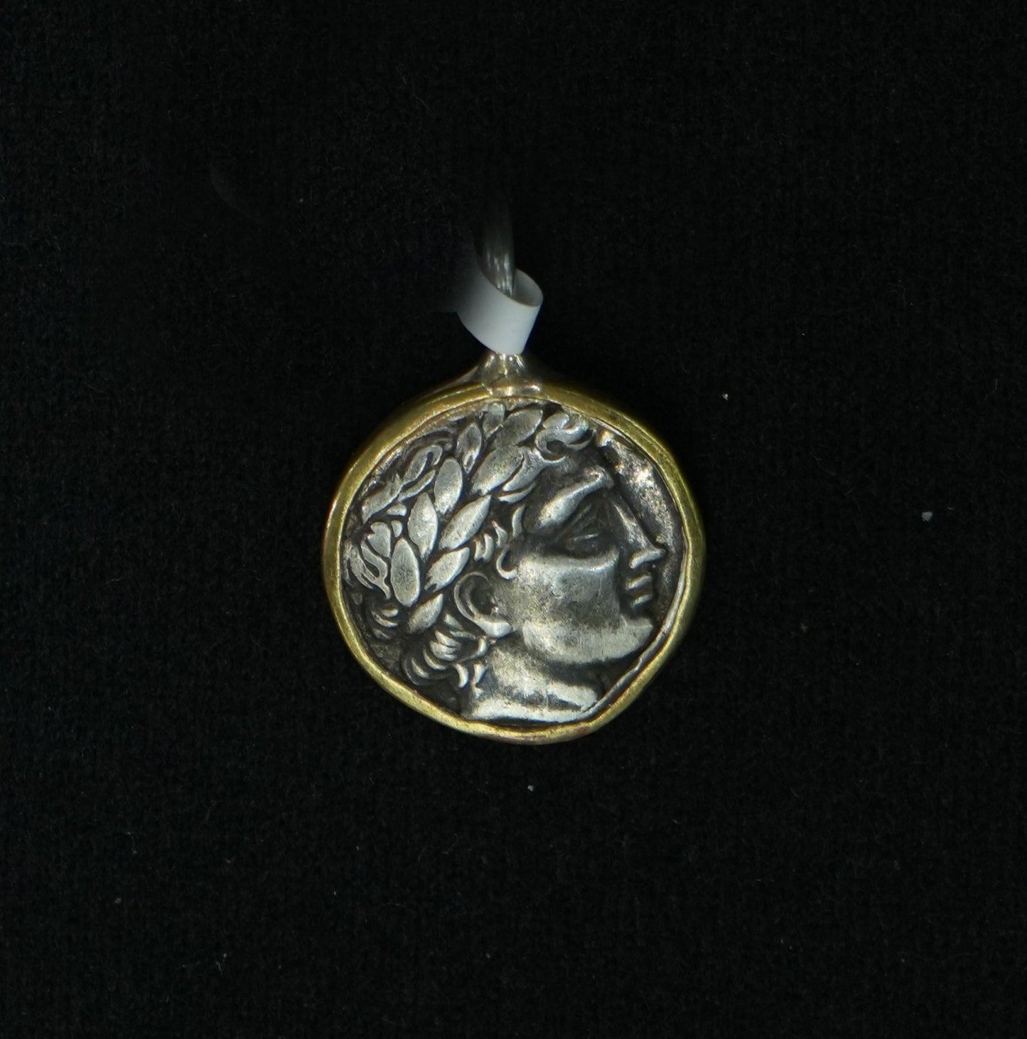G24 - Greek Pendent