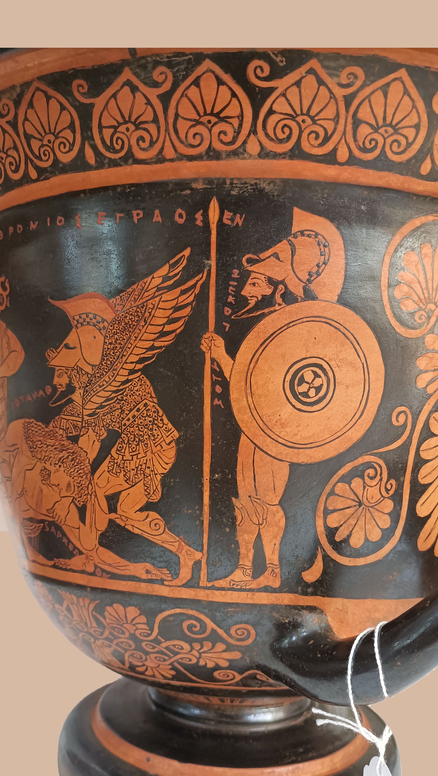 18 - Euphronios Krater