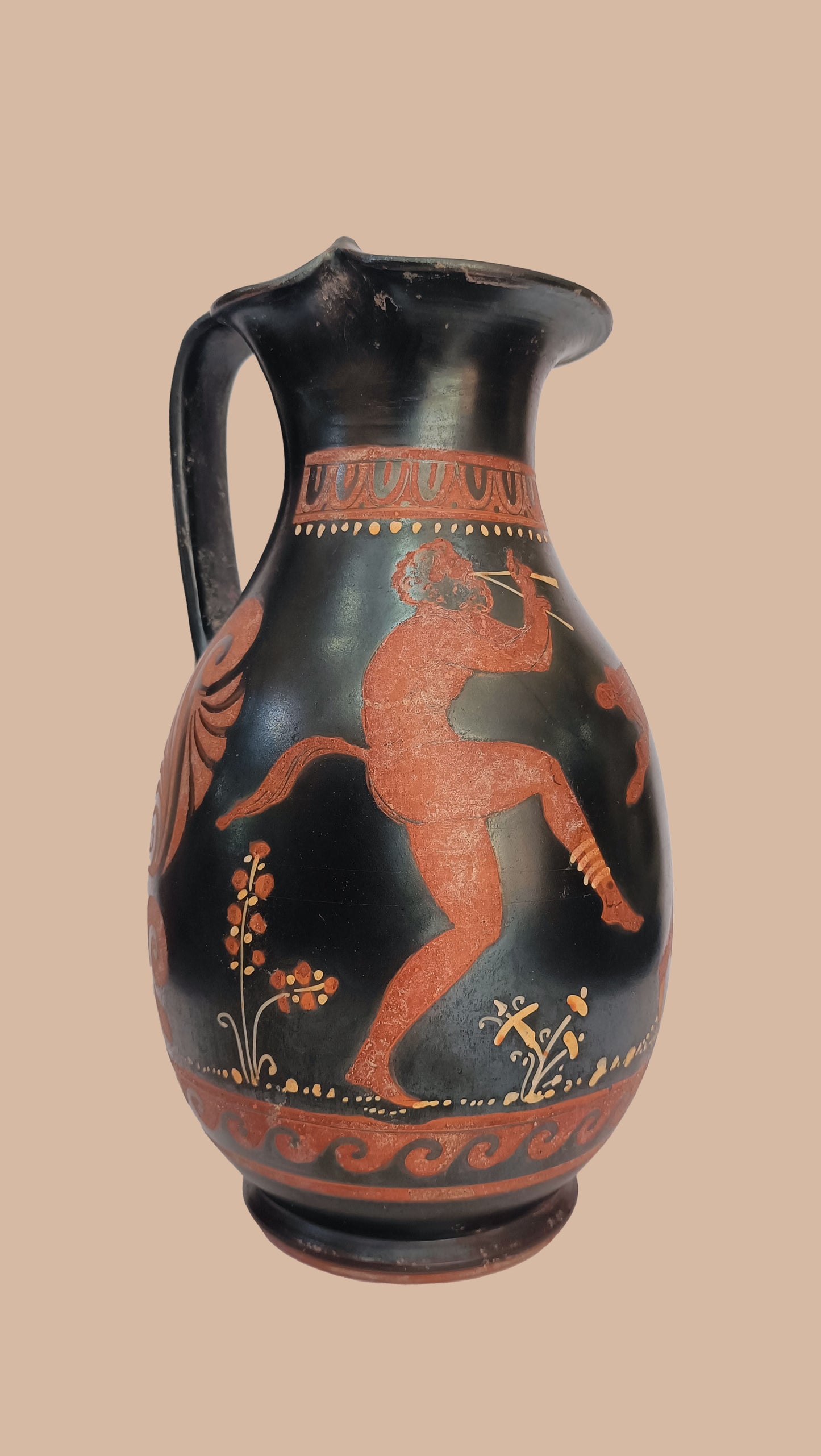 12 - Oinochoe a figure Rosse