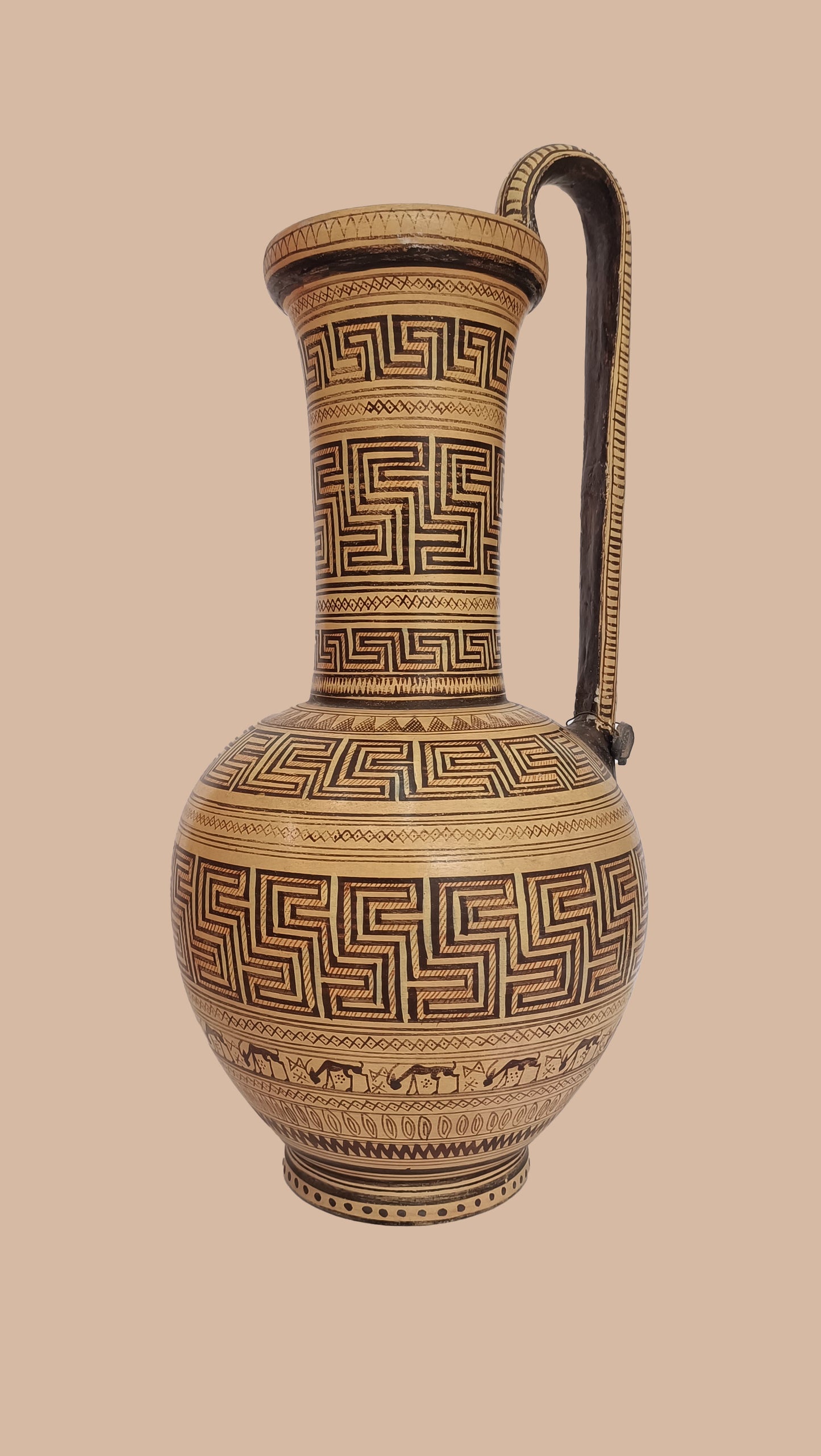 5 - Oinochoe in stile Geometrico