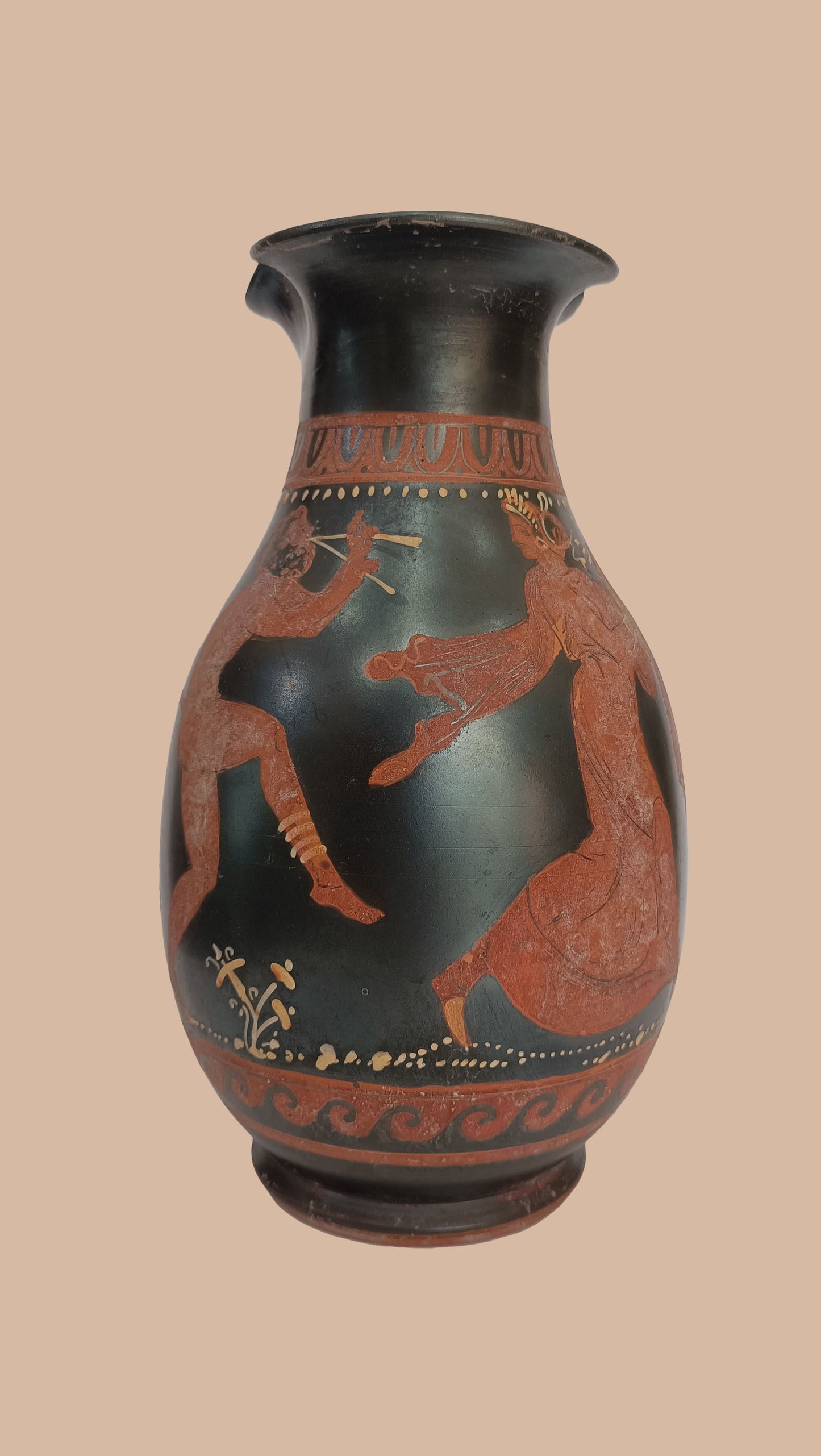 12 - Oinochoe a figure Rosse