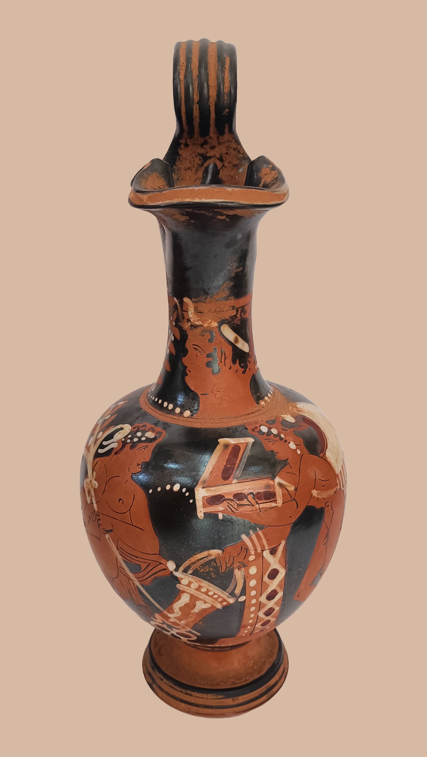 11 - Oinochoe a figure Rosse