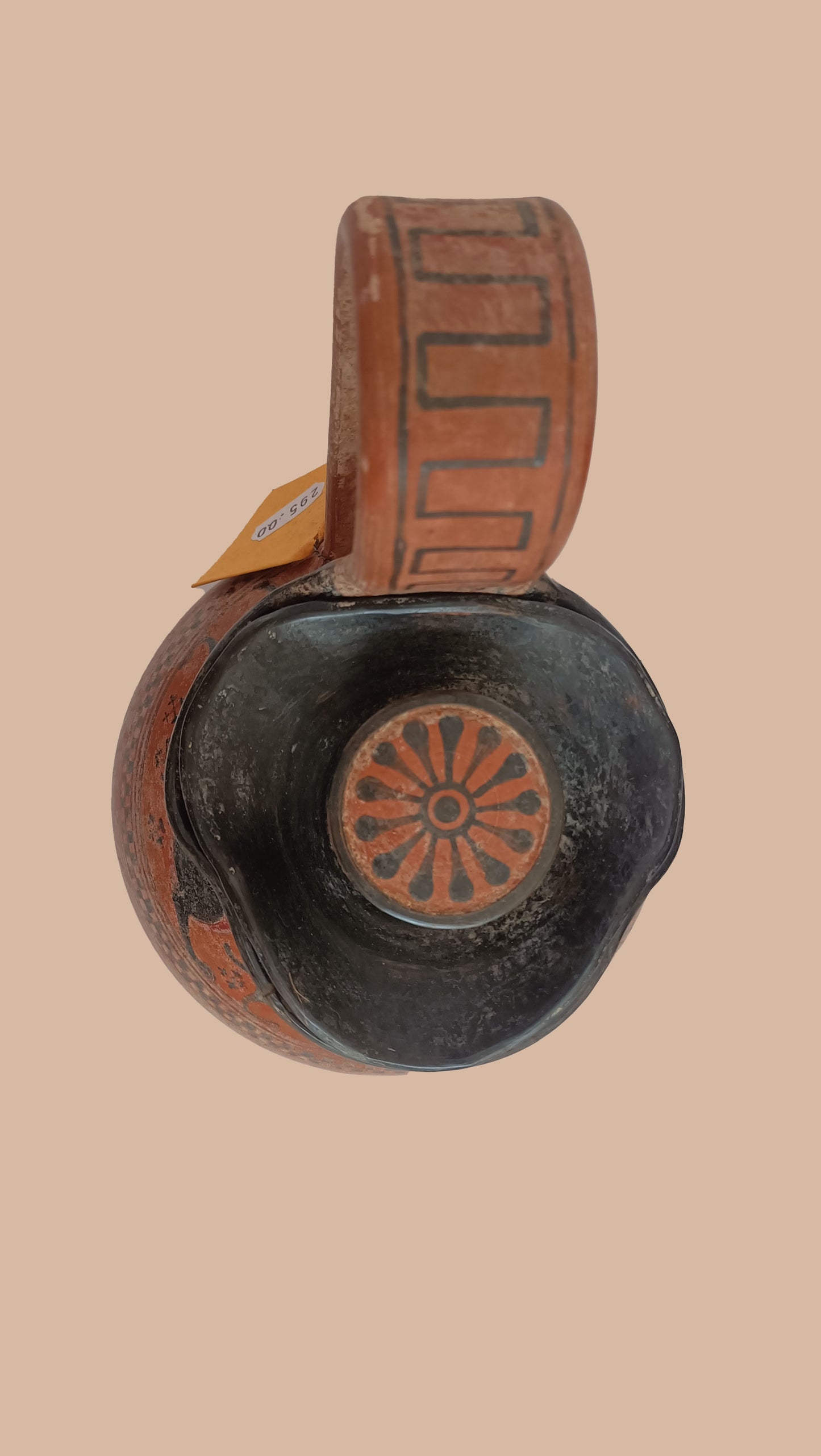 6 - Oinochoe a figure nere