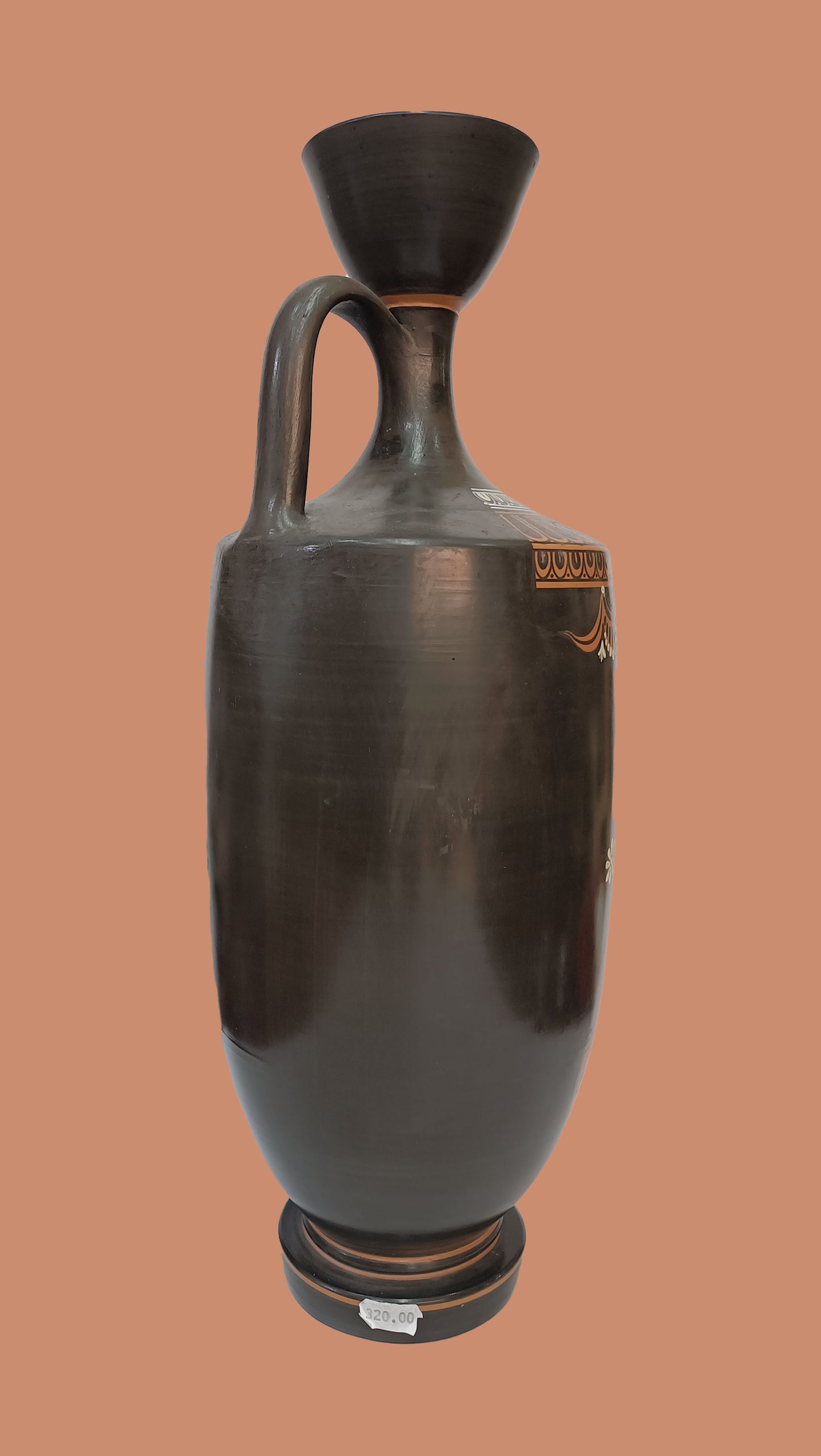 23 - Lekythos con corpo Rigonfio a figure rosse