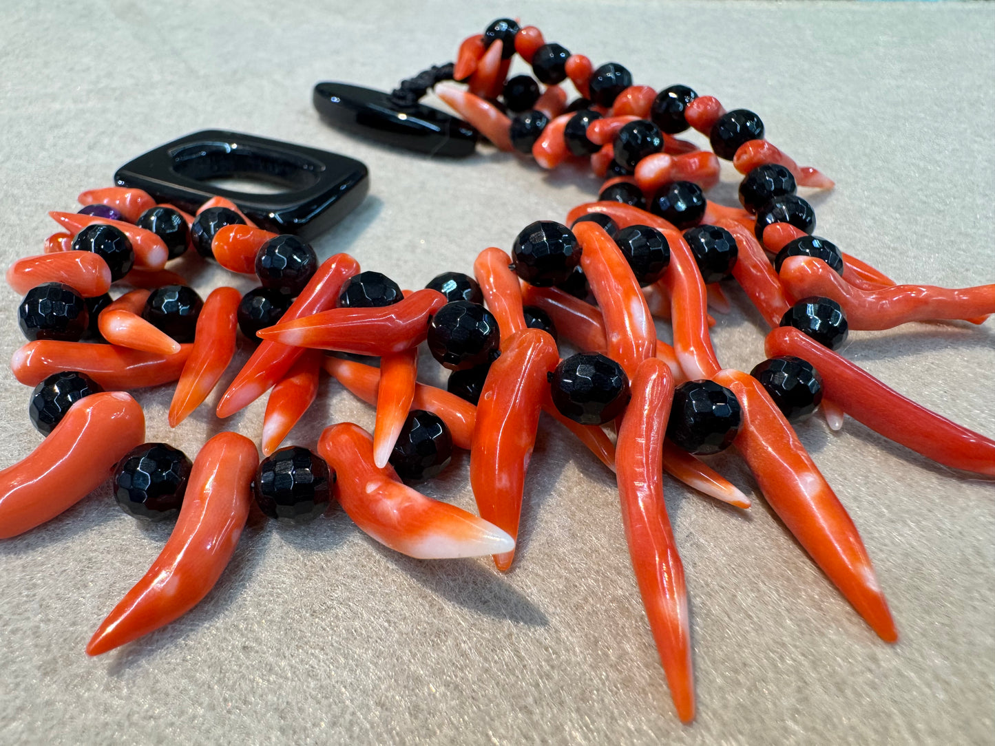 Bracciale in Corallo e Onice