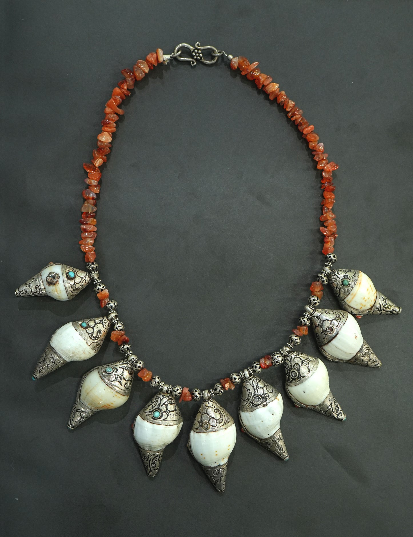 E23 - Ethnic Silver Seashell Necklace