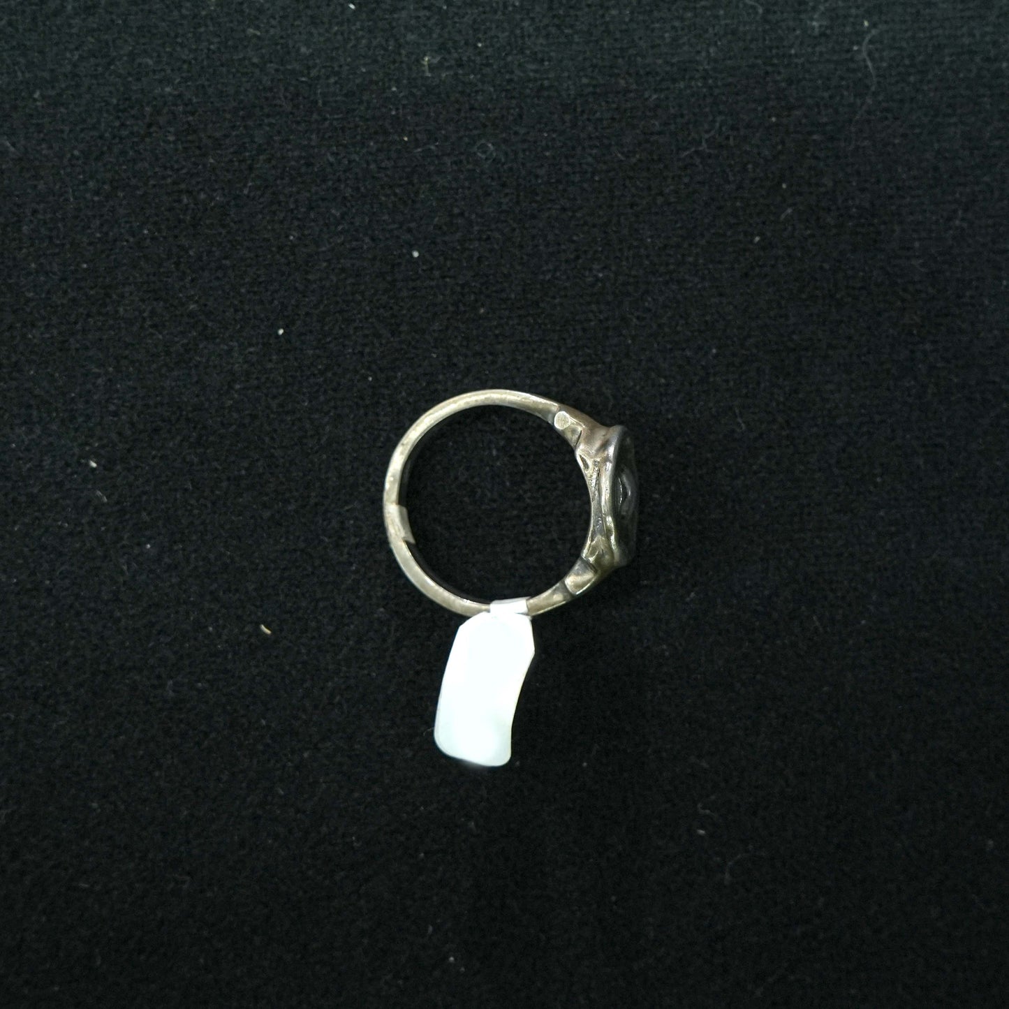 G31 - Greek Amphora Ring